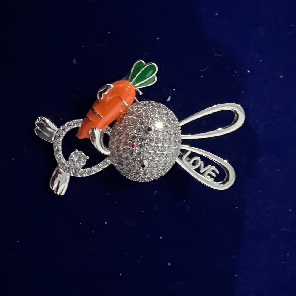& Rhinestone Bunny Rabbit Pin Brooch gbrch4